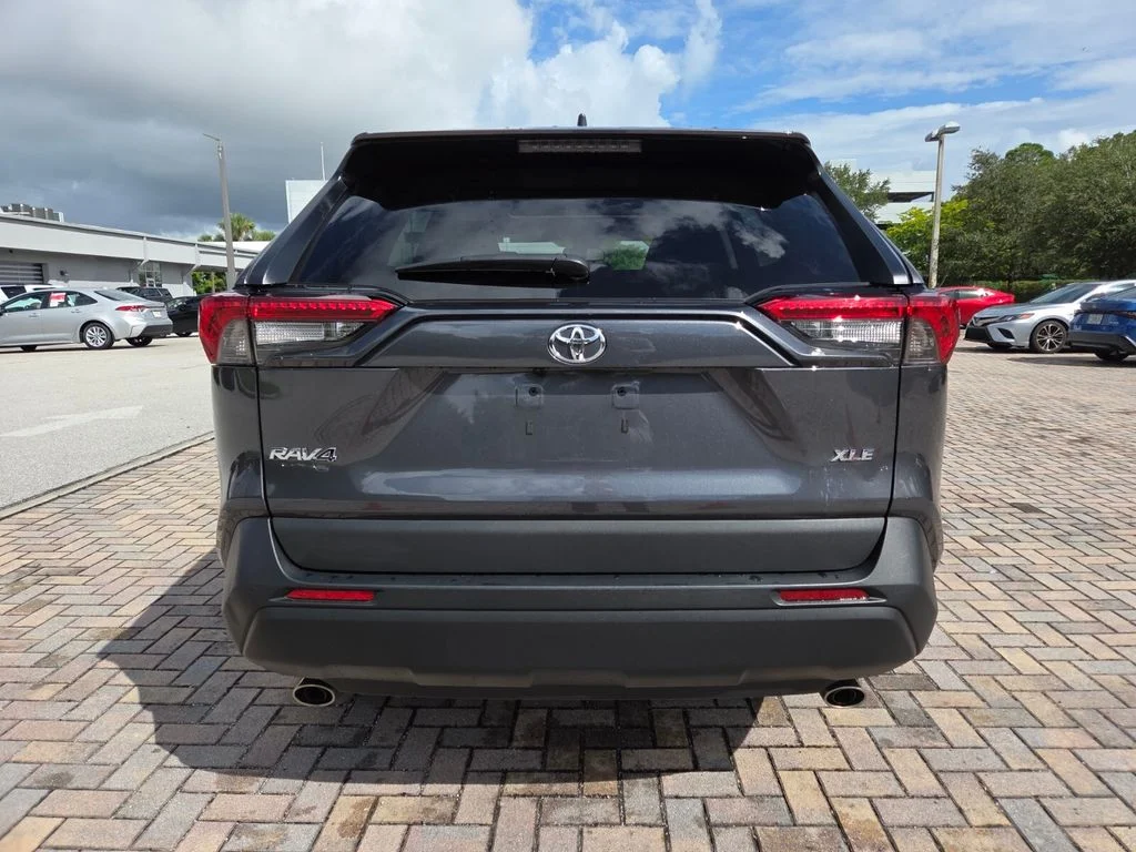 Used 2023 Gray Toyota XLE image 10