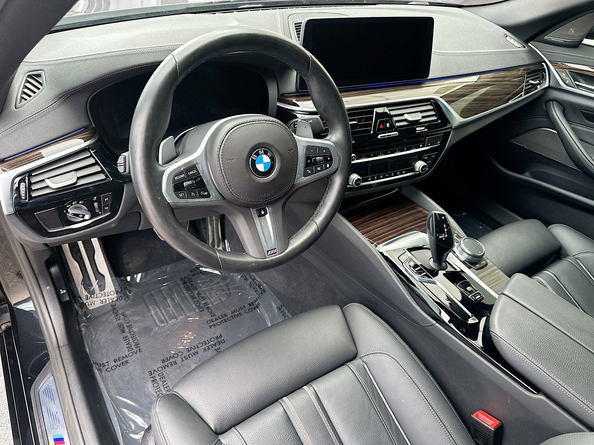 Used 2023 Black Sapphire Metallic BMW M550i xDrive image 9