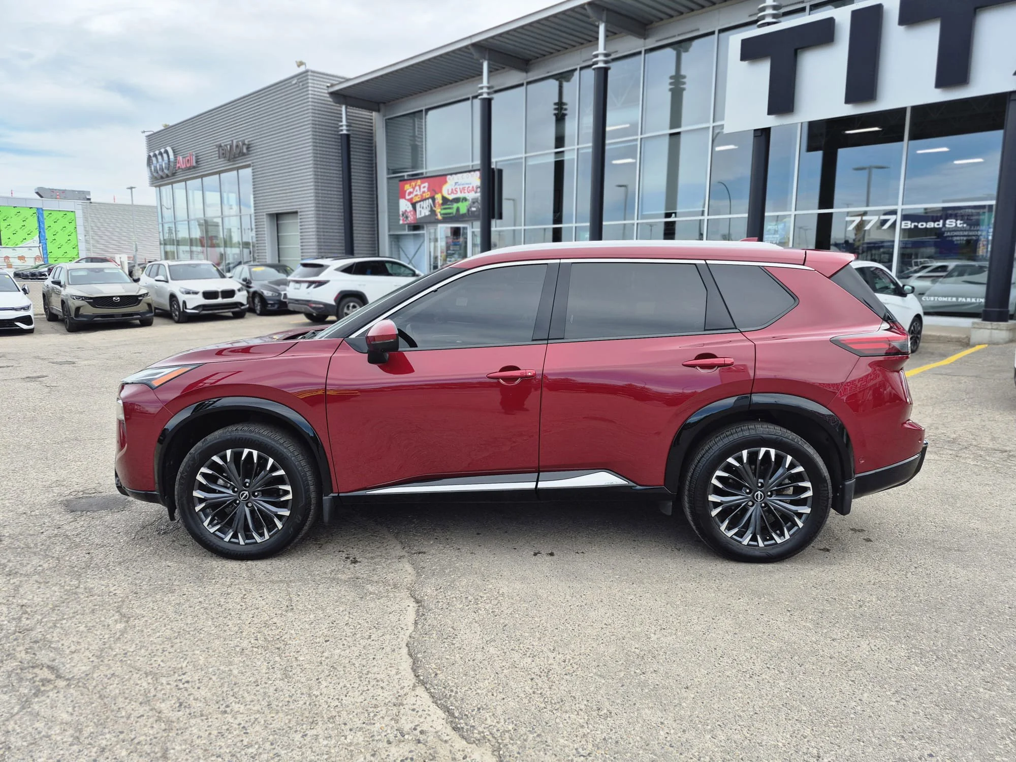 Certified Used 2024 Scarlet Ember Tintcoat Nissan Platinum AWD*Adaptive Cruise | Remote Start | Nav | 360 Cam | Htd Leather | Pano Roof | Htd Wheel image 11