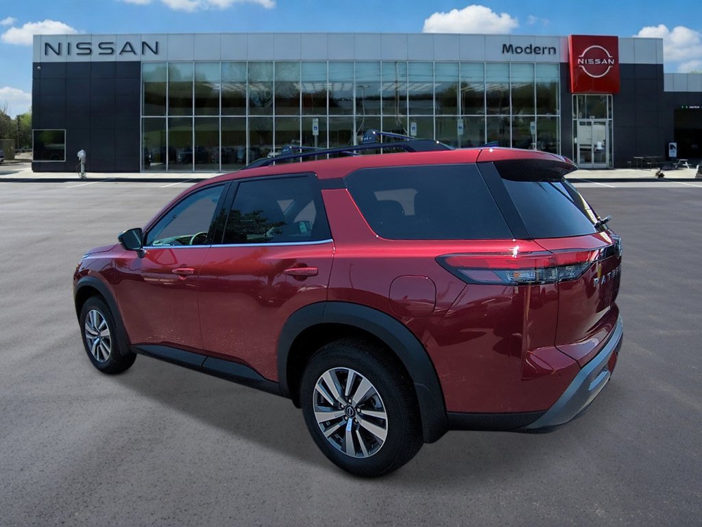 New 2026 Scarlet Ember Tintcoat Nissan SL image 3