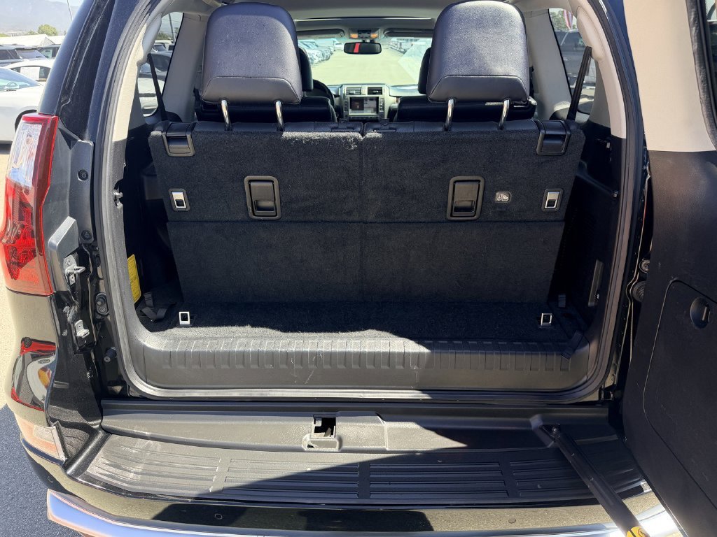 Used 2018 Onyx Black Lexus 460 image 15