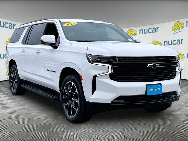 2023 Chevrolet Suburban RST