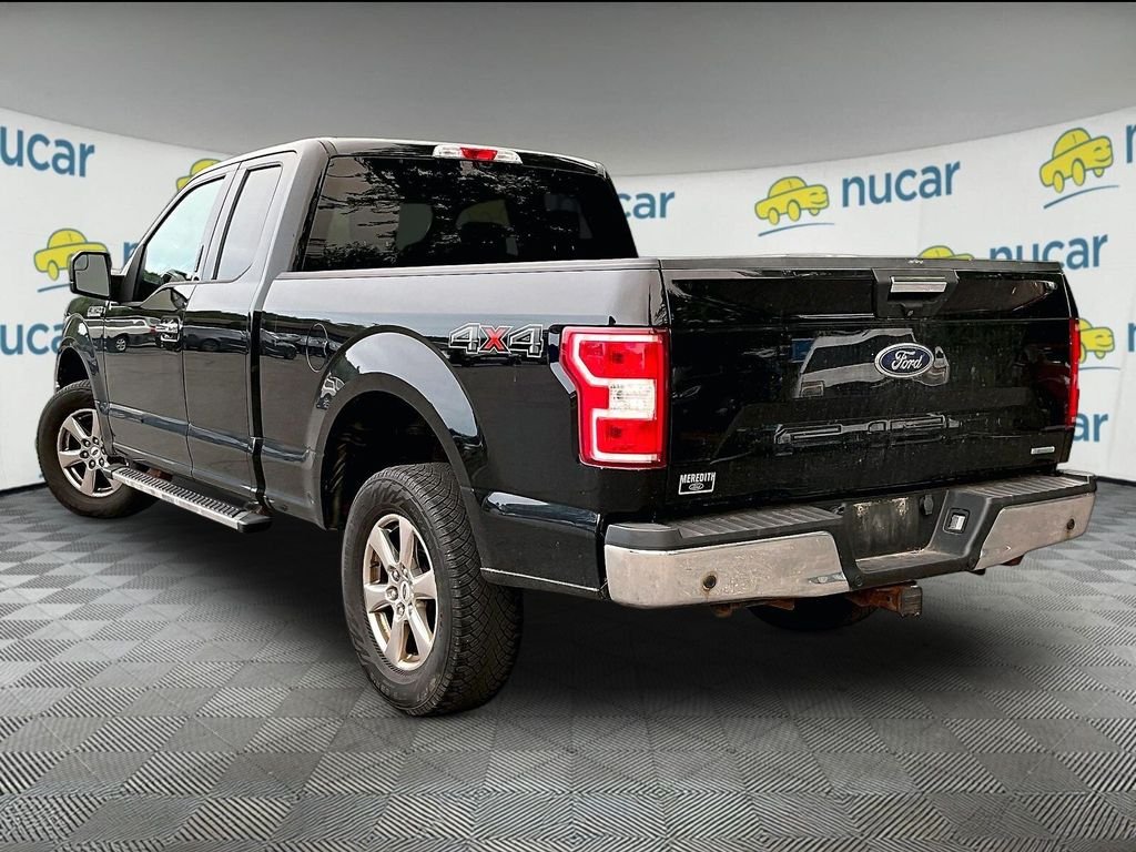 Used 2018 Shadow Black Ford XLT image 3