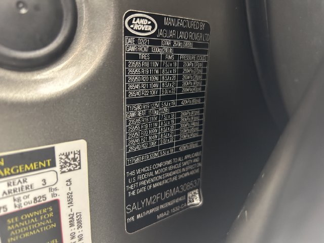 Used 2021 Silver Land Rover R-Dynamic HSE image 32