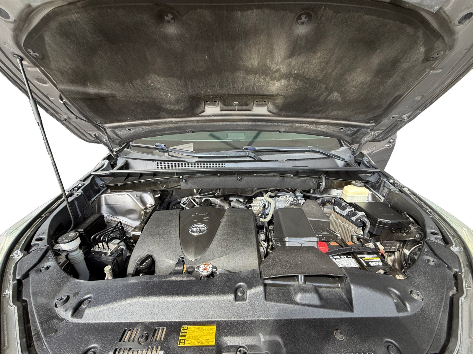 Used 2018 Gray Toyota  image 24