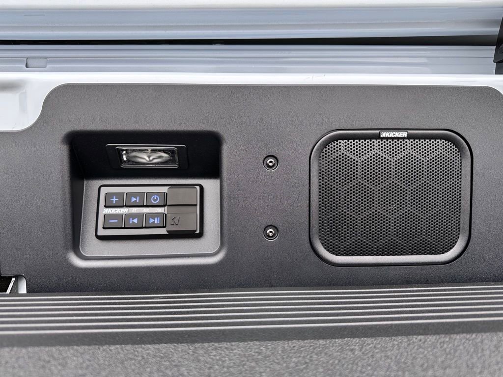 New 2026 Glacier White Tricoat GMC Denali Ultimate image 43