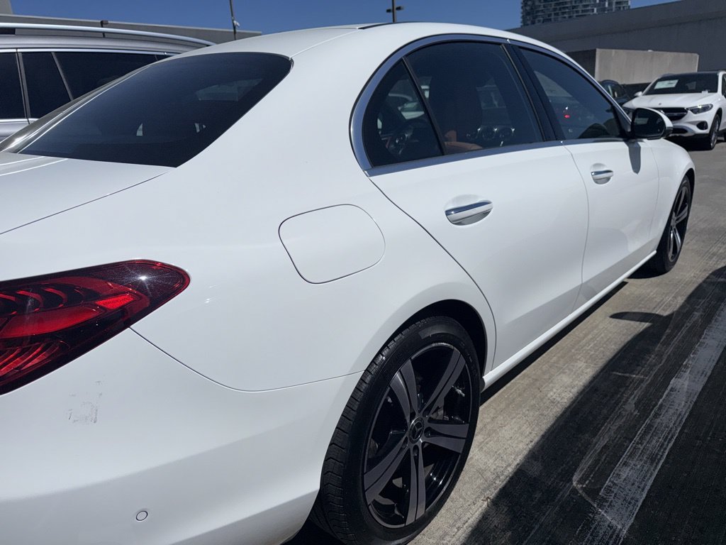 Used 2025  Mercedes-Benz C 300 image 3