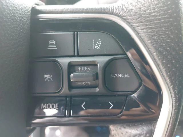 Used 2022 Black Toyota Platinum image 18