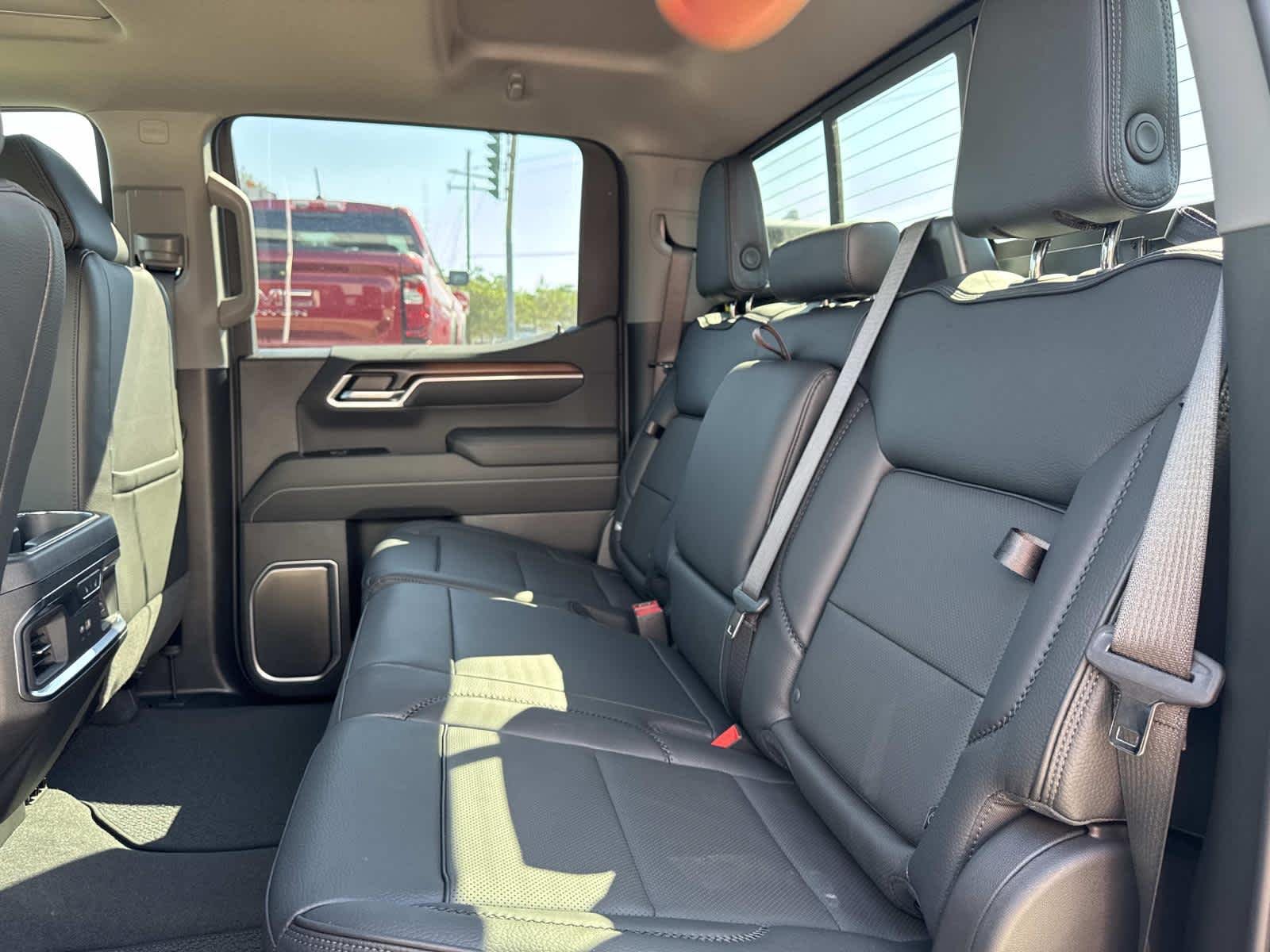 2026 GMC Sierra 1500 Denali - Photo 8