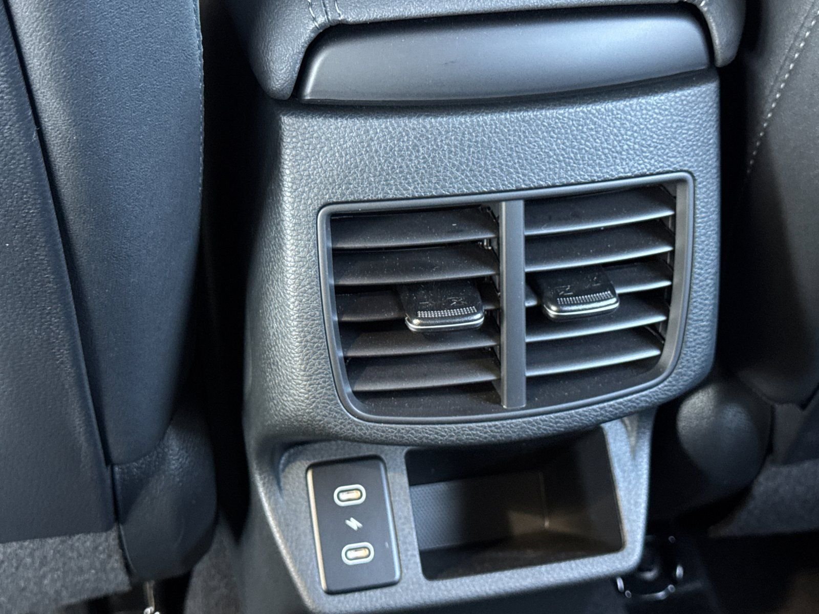 New 2026 Pluton Blue / Black Roof Kia S image 13
