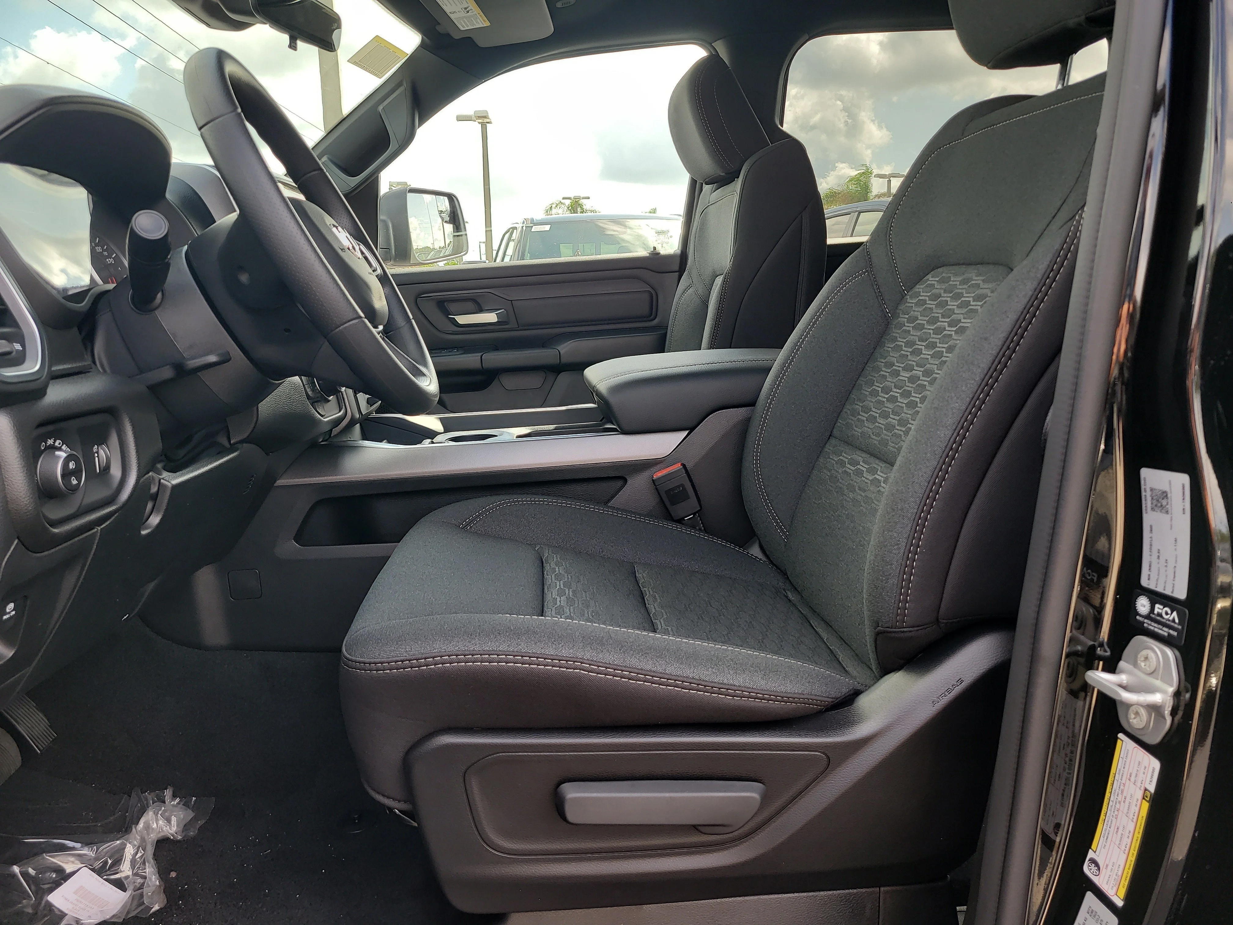 New 2026 Diamond Black Crystal Pearlcoat Ram Express image 13