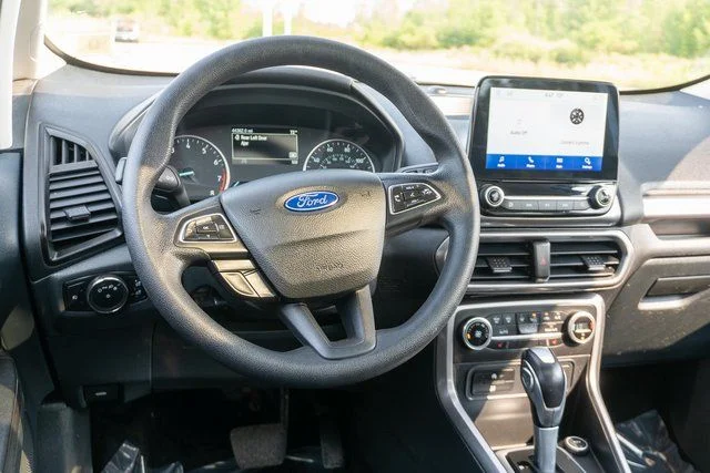 Used 2022 White Ford SE image 14