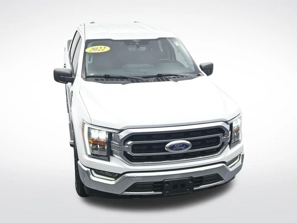 Used 2022 White Ford XLT image 24