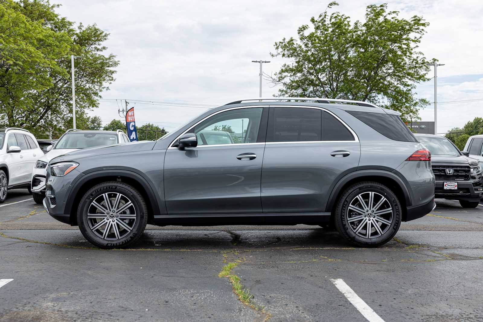 New 2026 Selenite Grey Metallic Mercedes-Benz GLE 350 image 3