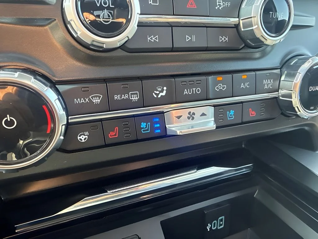 Used 2026 Gray Ford Lariat image 11