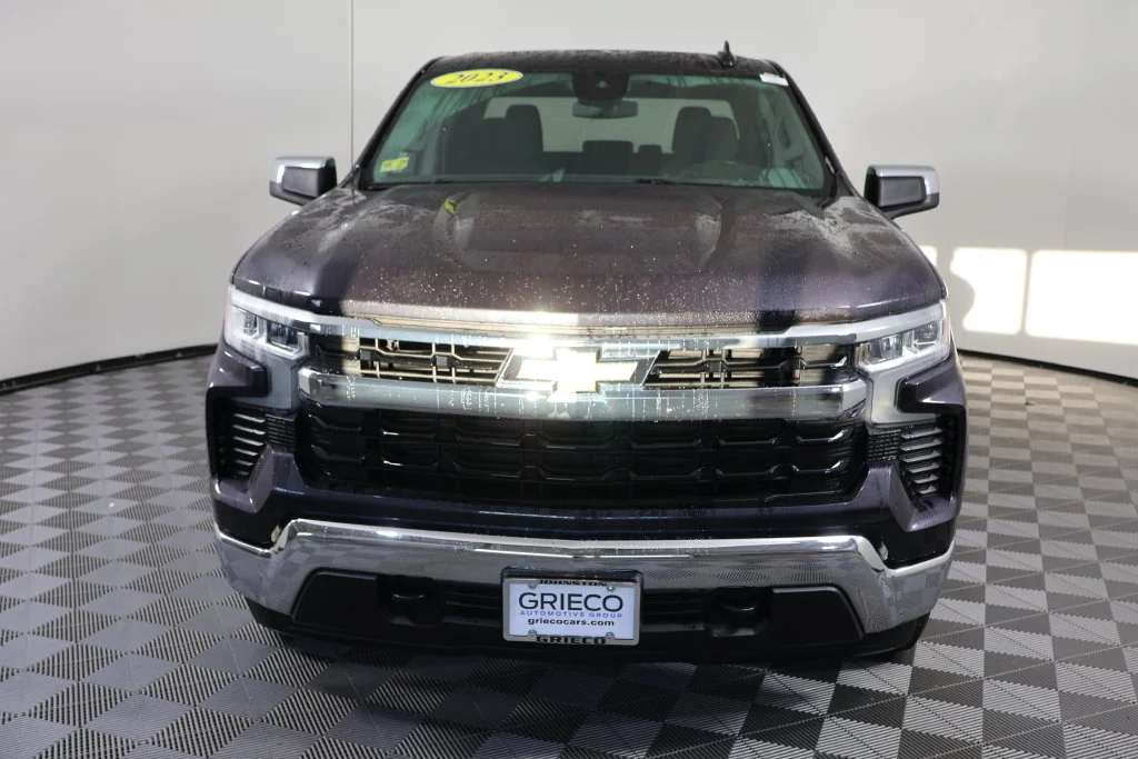 Used 2023 Ash Chevrolet LT image 3