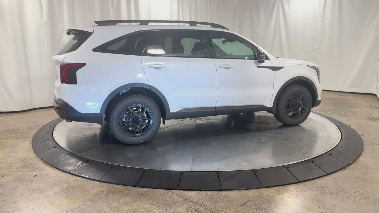 New 2026 White Pearl Kia X-Pro SX Prestige image 9