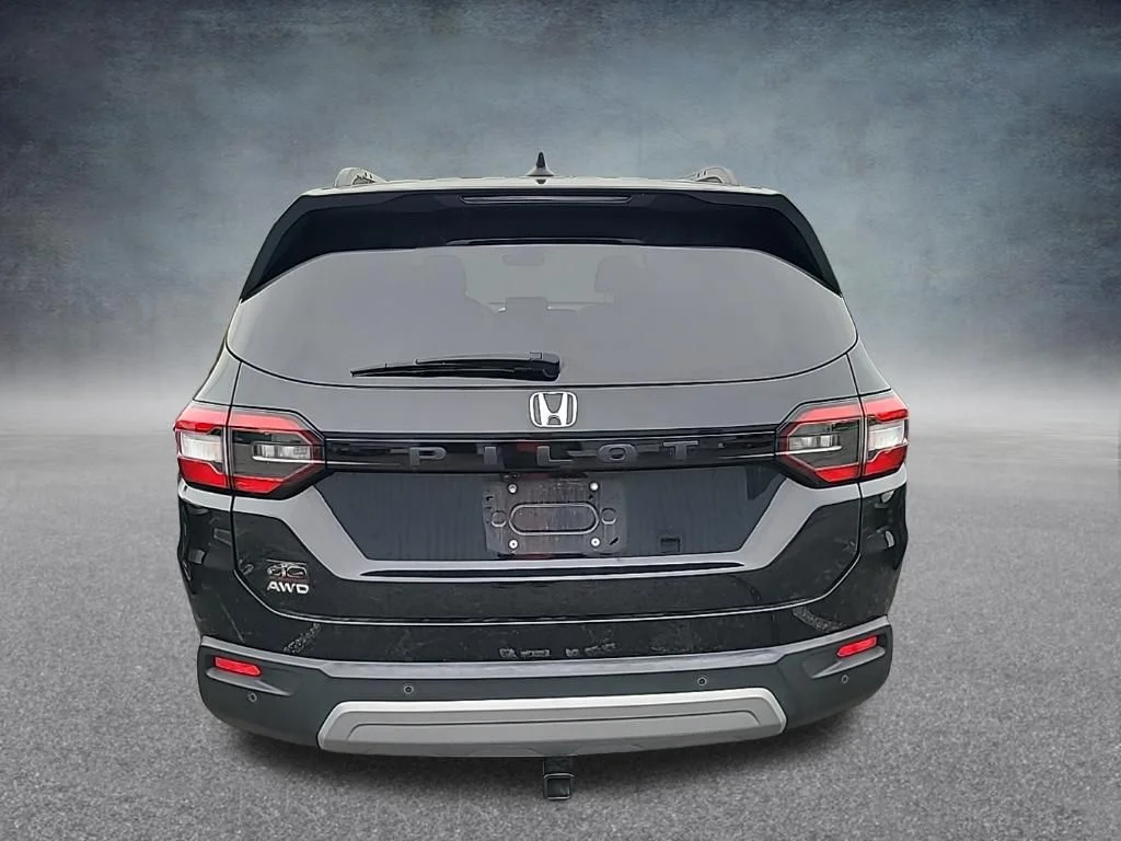 Used 2025  Honda EX-L image 3