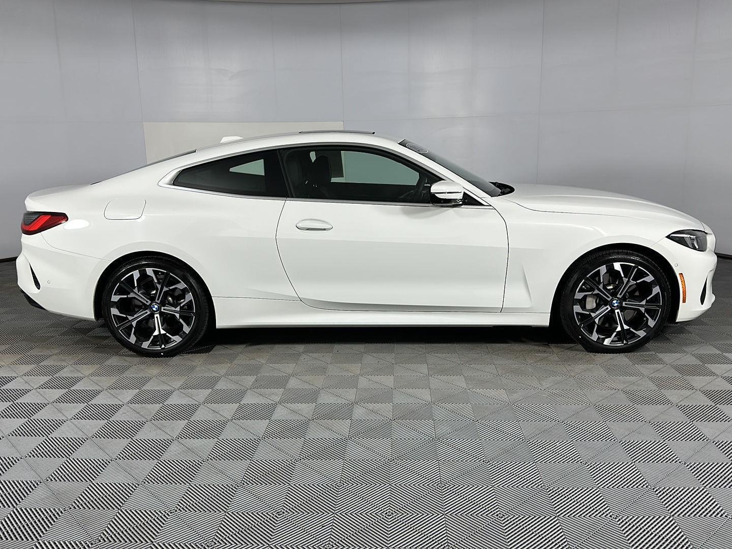 New 2026 Alpine White BMW 430i xDrive image 28