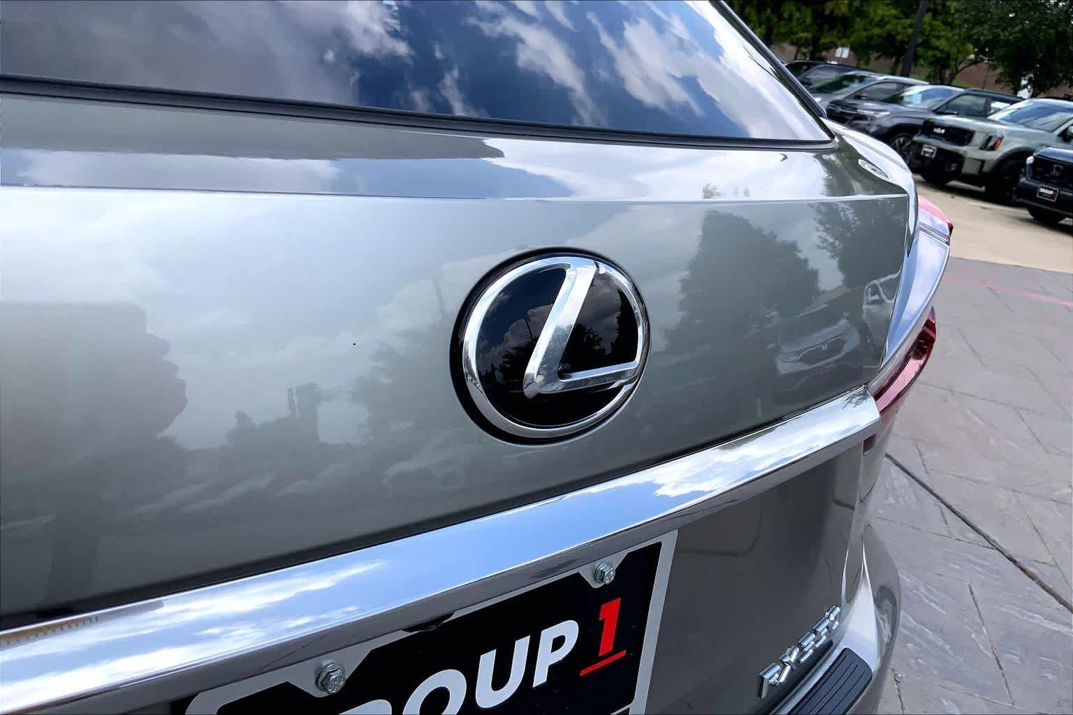 Used 2022 Atomic Silver Lexus  image 31