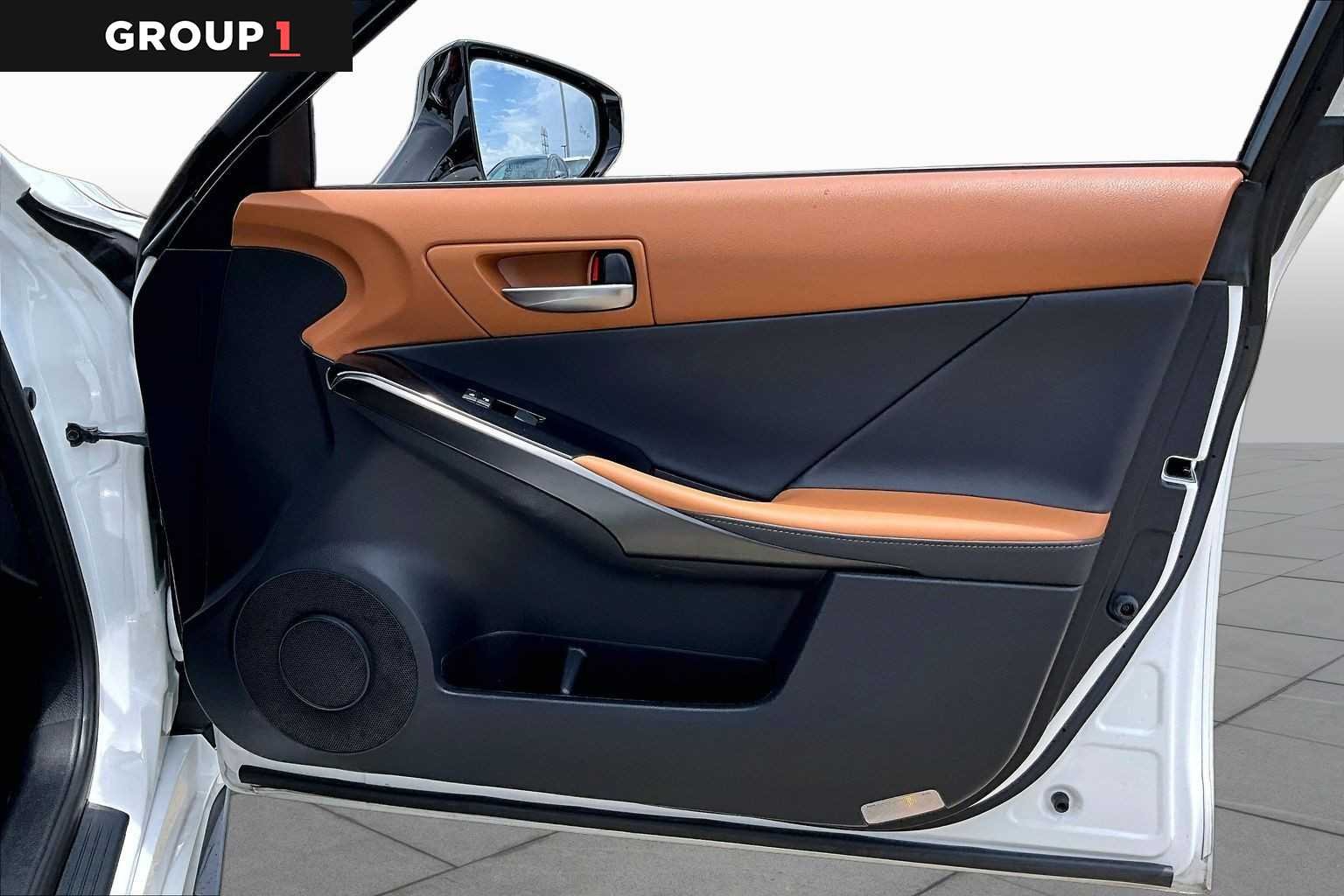 Used 2025 Ultra White Lexus F SPORT Design image 21