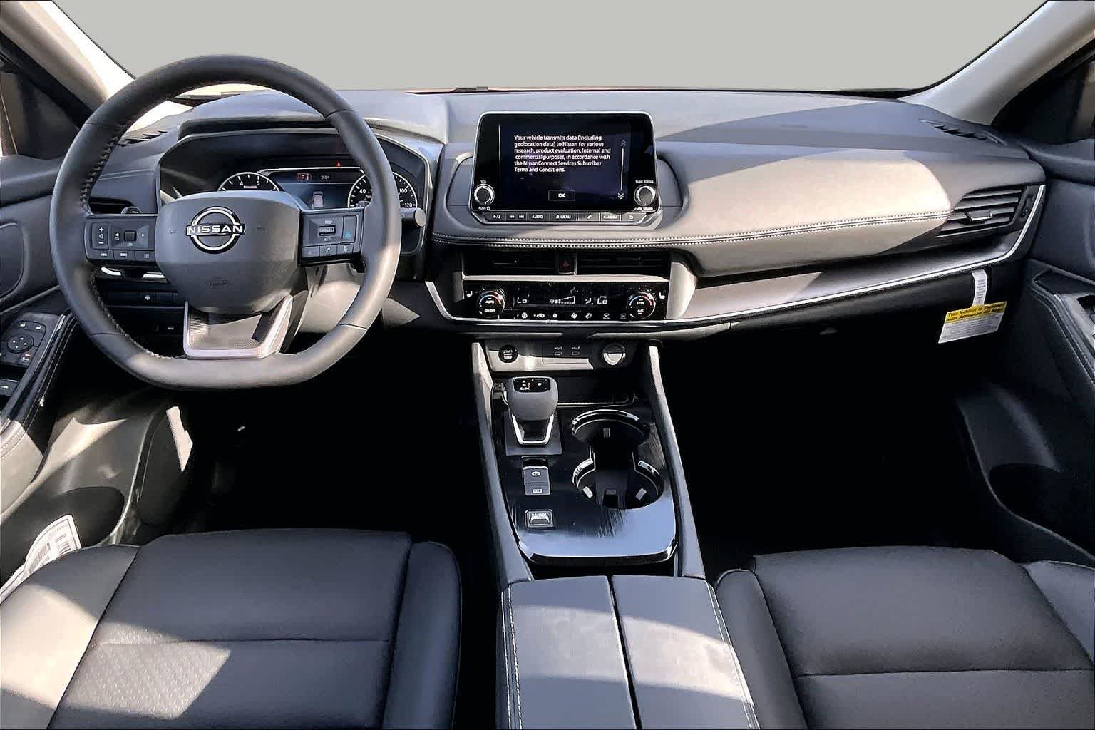 New 2026 Obsidian Green Pearl Nissan Dark Armor image 5