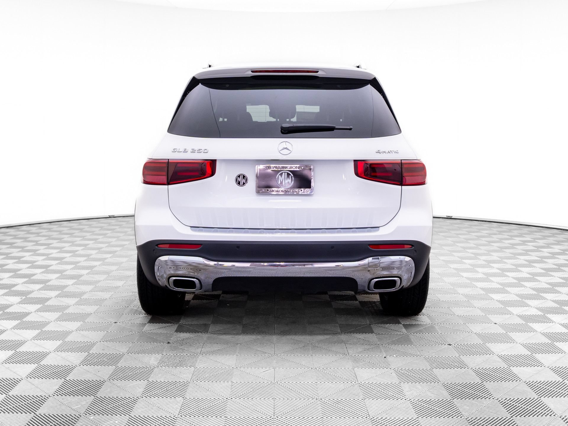 New 2026 Polar White Mercedes-Benz GLB 250 image 40