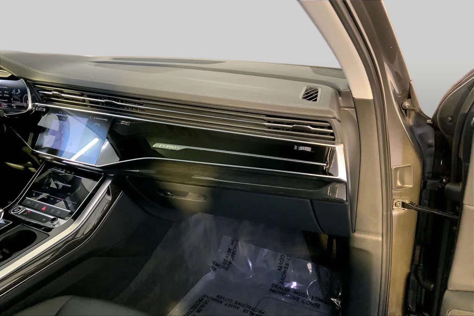 Certified Used 2023 Samurai Gray Metallic Audi Premium image 19