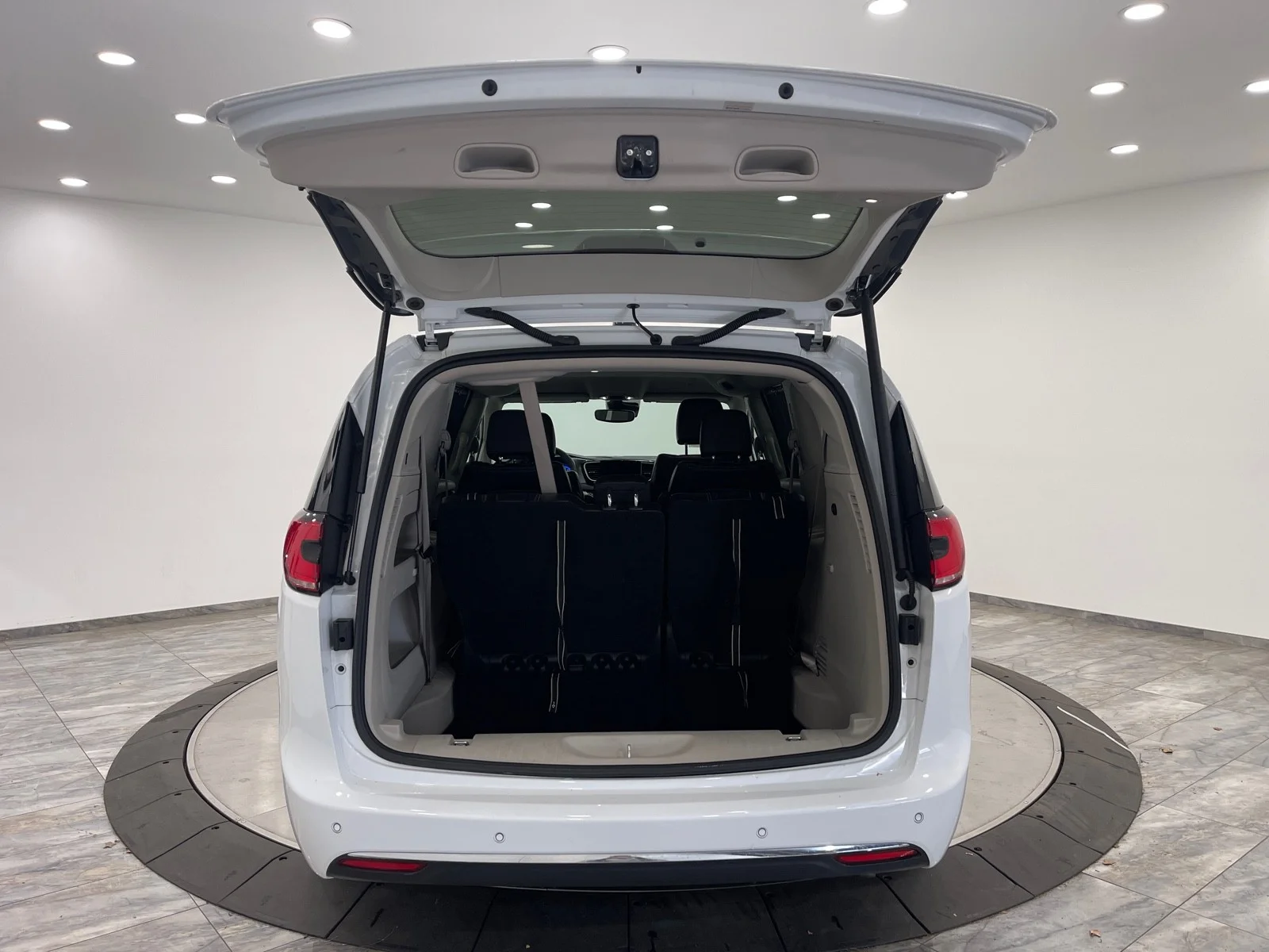 Used 2023 Bright White Clearcoat Chrysler Touring L FWD image 43