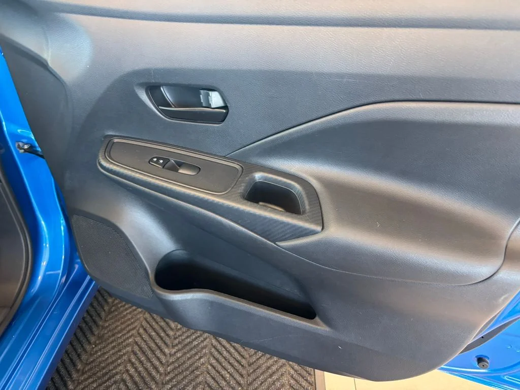 Used 2022 Blue Nissan 1.6 S image 24