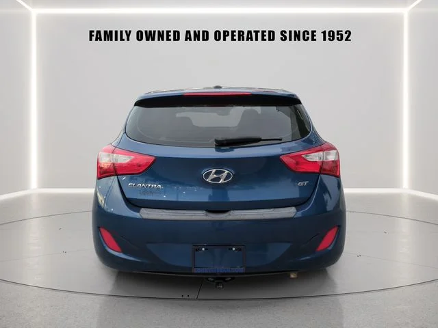 Used 2016 Blue Hyundai Base image 5