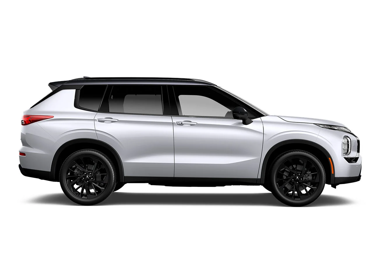 New 2026 WHITE DIAMOND WITH BLACK ROOF Mitsubishi SEL S-AWC image 2