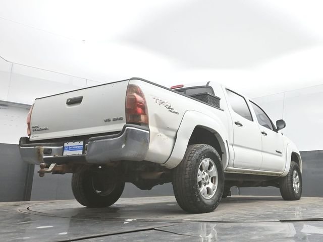 Used 2008 White Toyota Base image 41