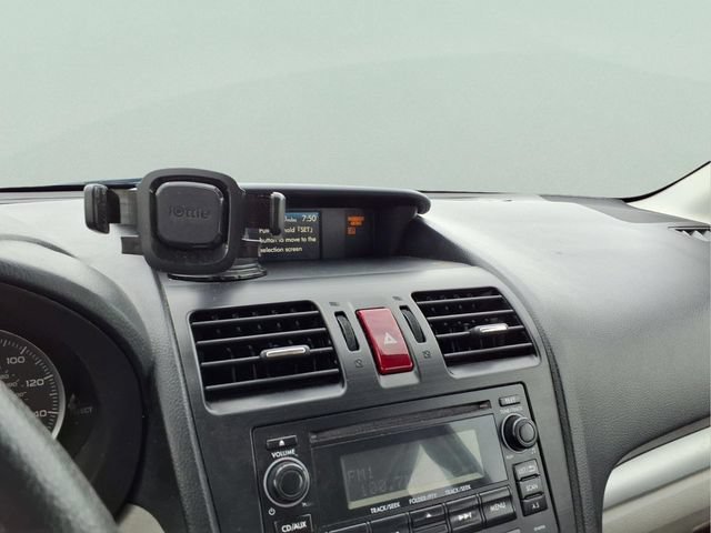 Used 2015  Subaru 2.5i image 10