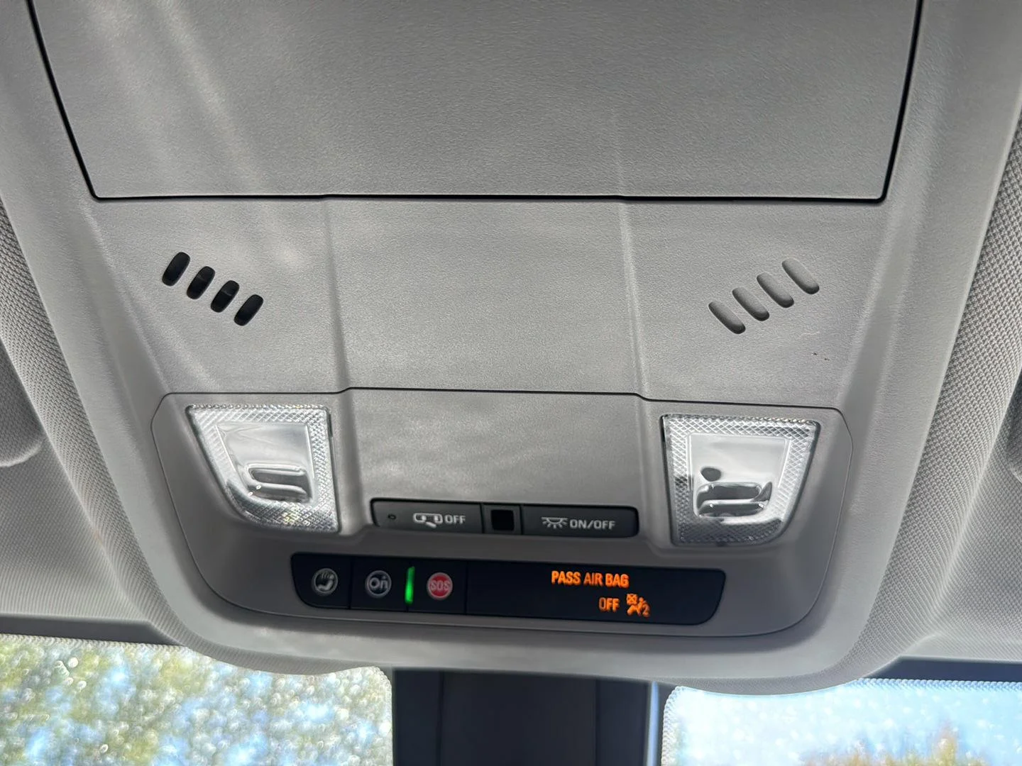 Used 2024 Summit White Chevrolet LT image 20
