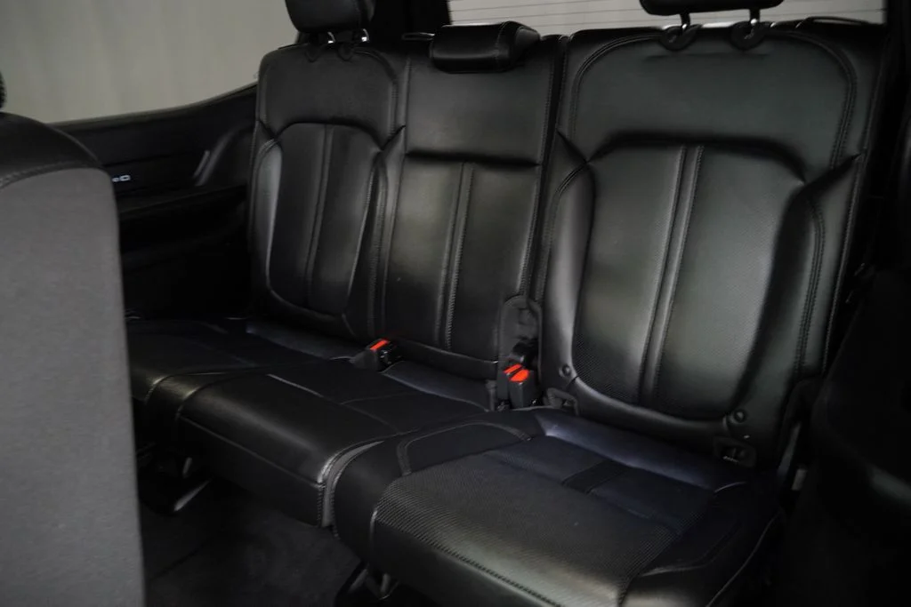 Certified Used 2023 White Jeep Base image 23