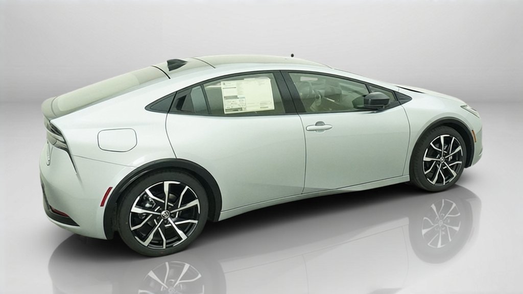 New 2026 Cutting Edge Toyota XSE image 8
