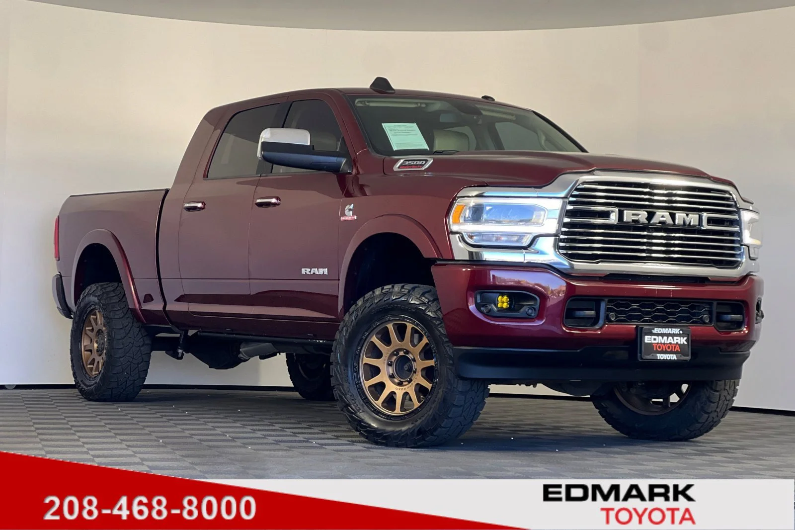 Used 2020 Delmonico Red Pearlcoat Ram Laramie image 1