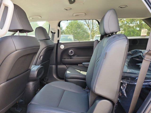 New 2026 Titan Charcoal Pearl Hyundai SEL AWD image 11