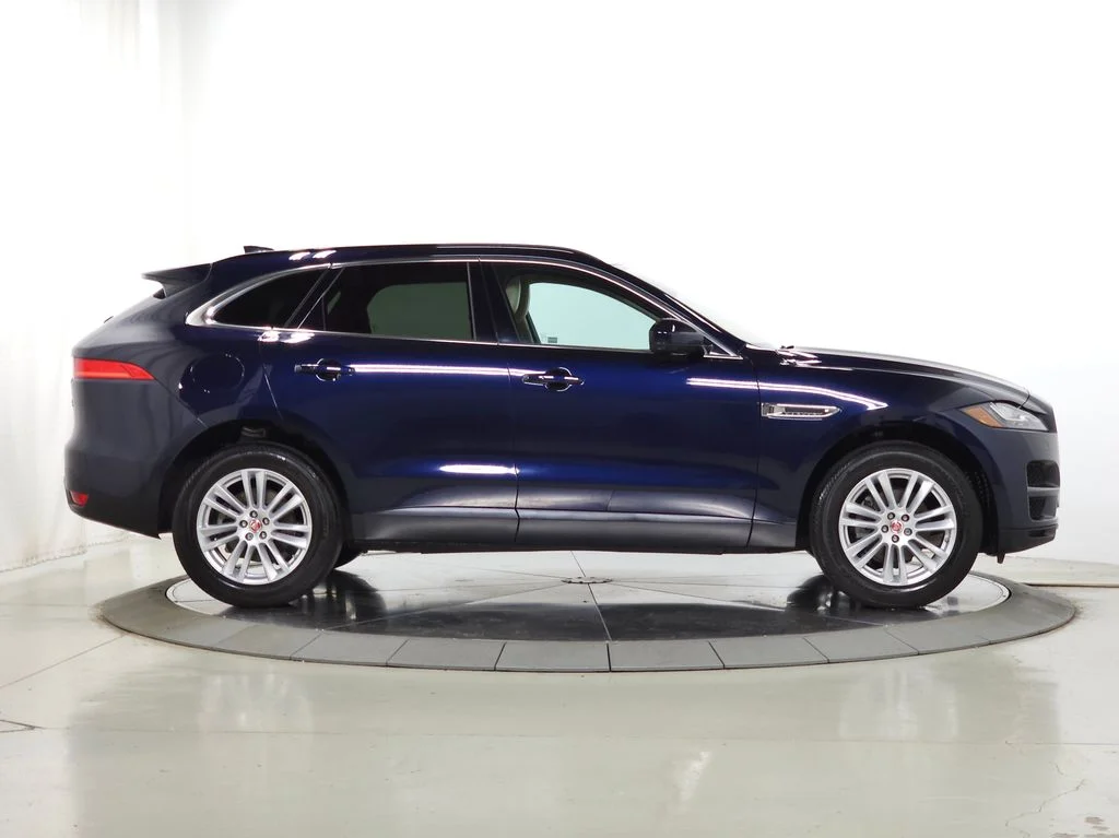 Used 2020  Jaguar 25t Prestige image 8