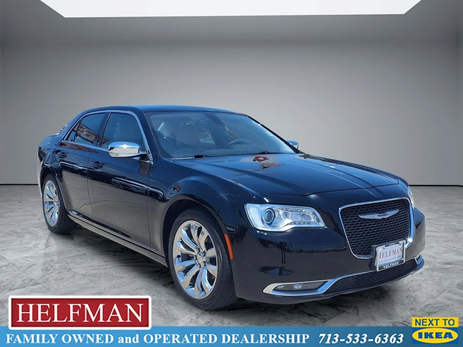 2021 Chrysler 300 Touring L's photo