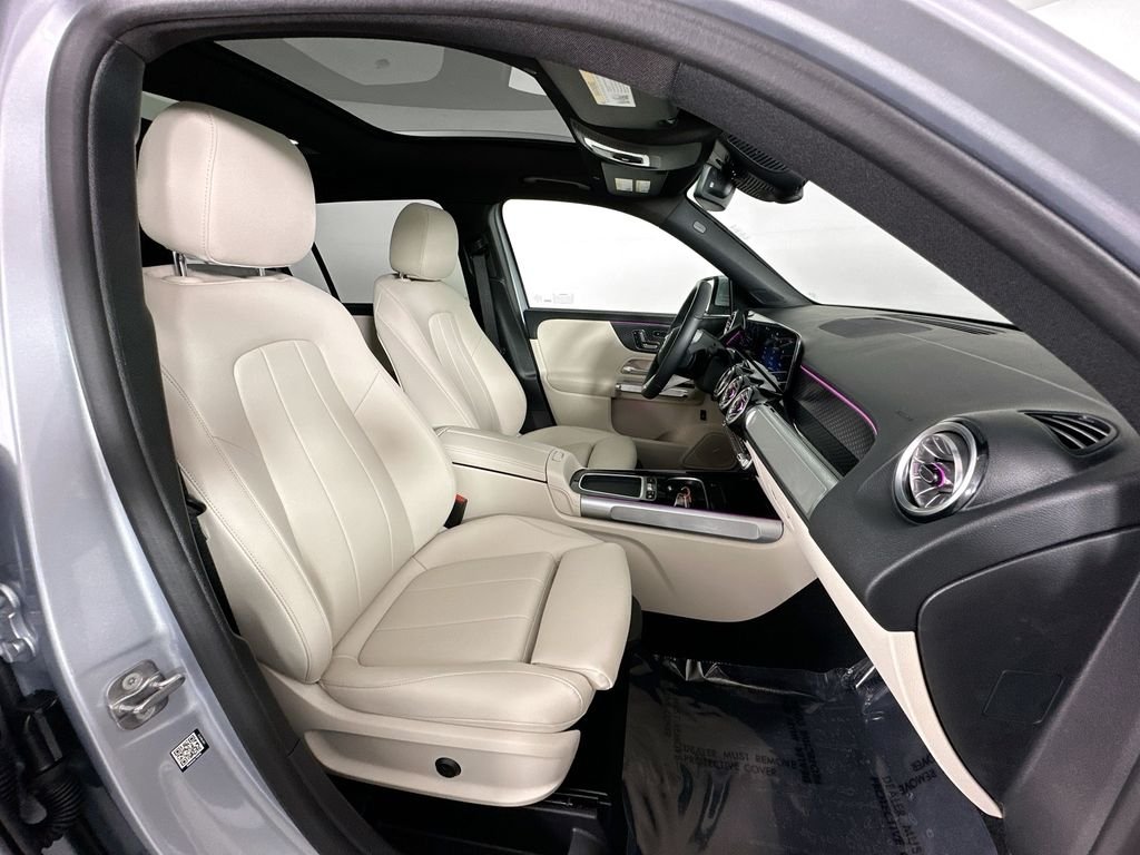 Used 2026  Mercedes-Benz GLB 250 image 27