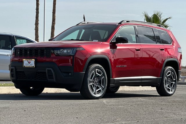 New 2026 Red Hot Pearl-Coat Exterior Paint Jeep Limited image 7