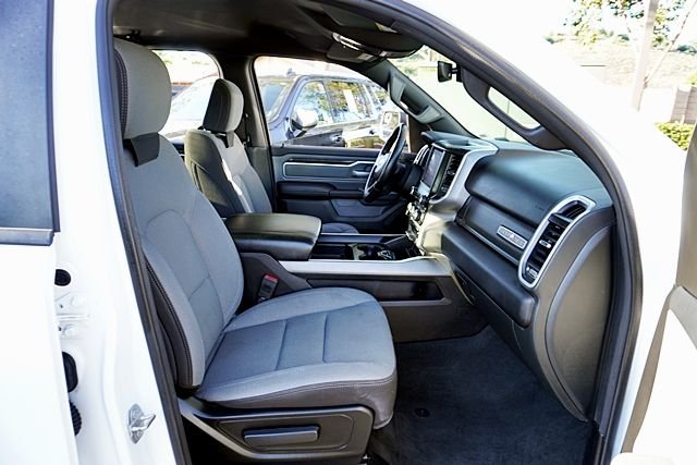 Used 2022 White Ram Big Horn/Lone Star image 13