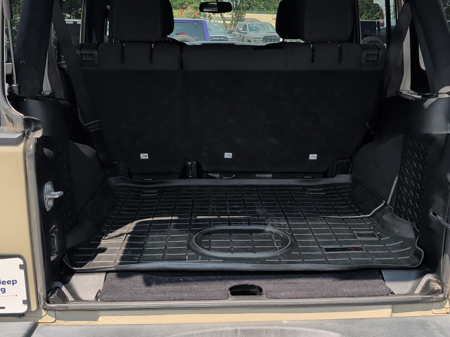 Used 2017 Gobi Clearcoat Jeep Rubicon image 12