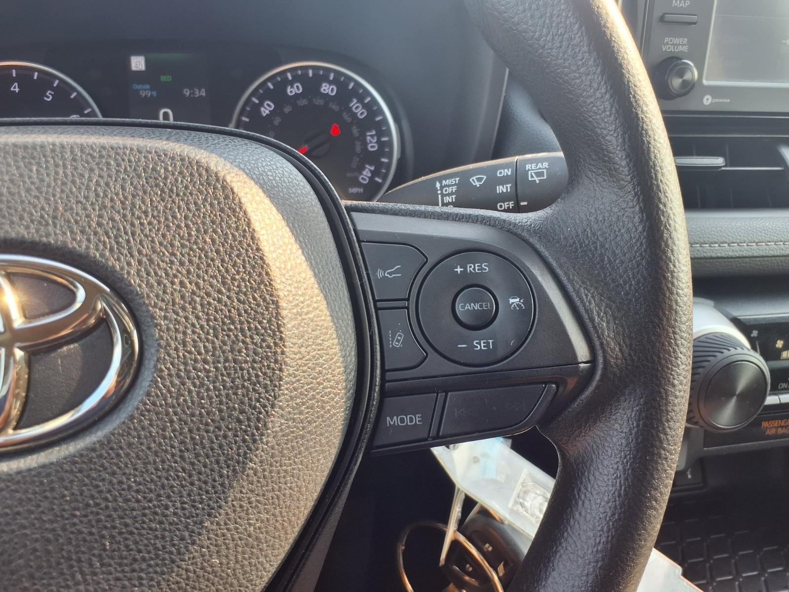 2022 Toyota RAV4 LE Silver at TX Auto Group