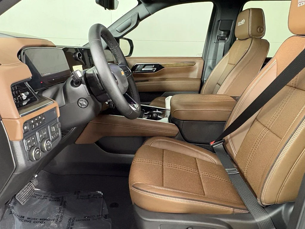 2027 Chevrolet Suburban High Country - Photo 27