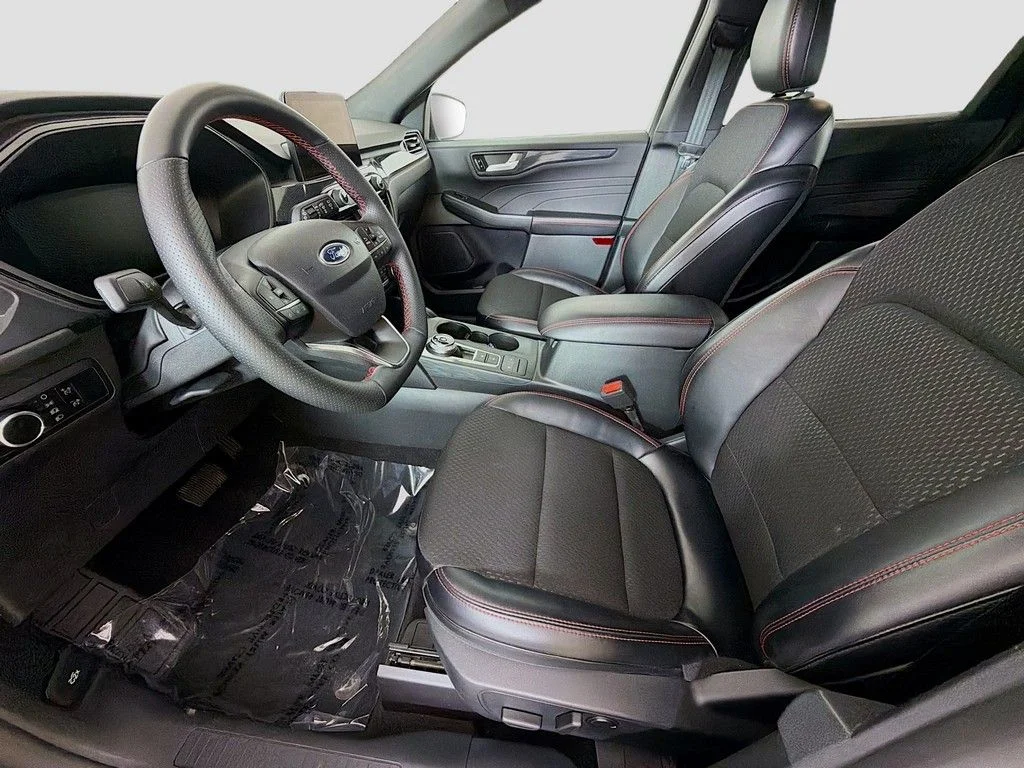 Used 2025 Vapor Blue Metallic Ford ST-Line image 20