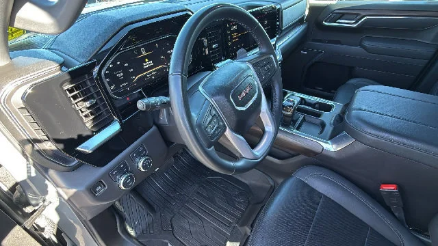 2025 GMC Sierra 1500 SLT - Photo 10