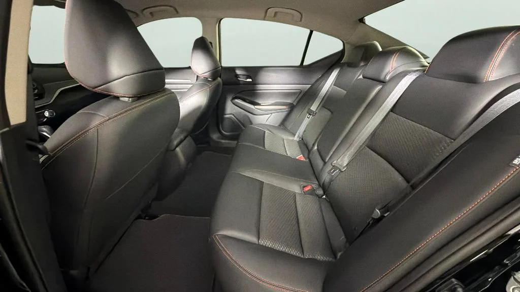 Used 2024 Black Nissan SR FWD image 27